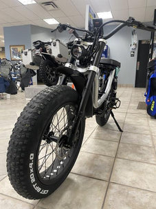 2023 Monday Motorbikes Presidio 750W